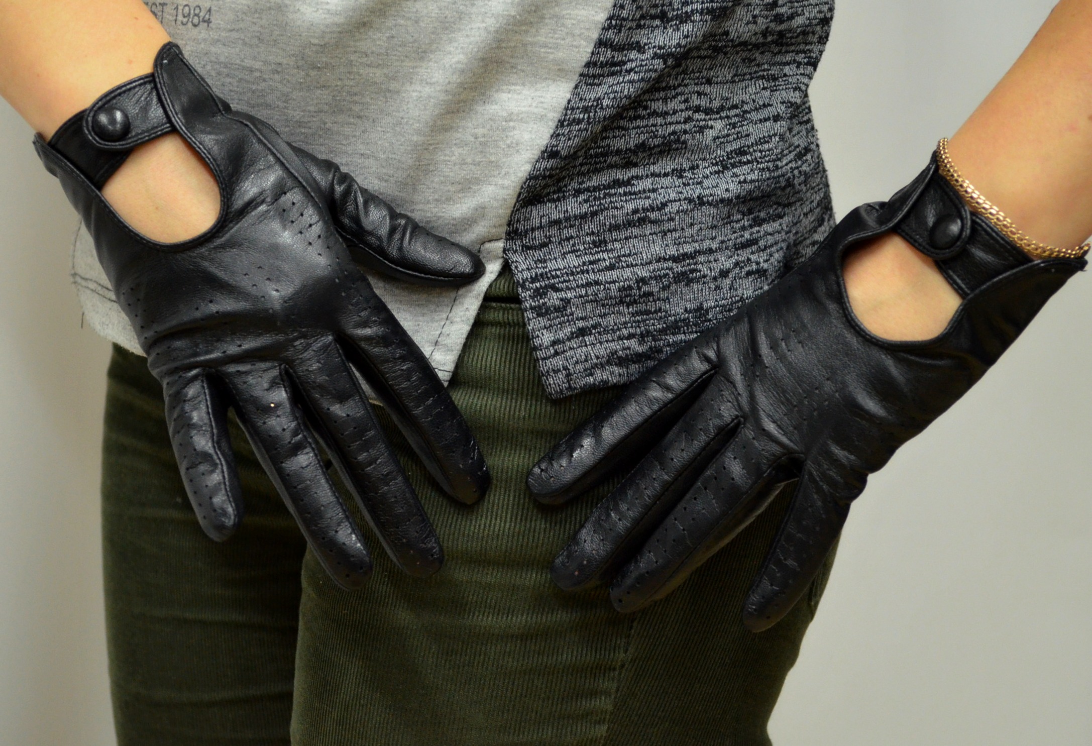 Dollskill gloves