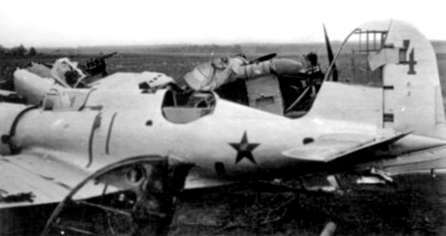 Хаи 5. Р-10 самолёт-разведчик. Разбитые аэродромы СССР 1941. ХАИ-52 Штурмовик. Разбитые советские самолеты в 1941 на аэродромах.