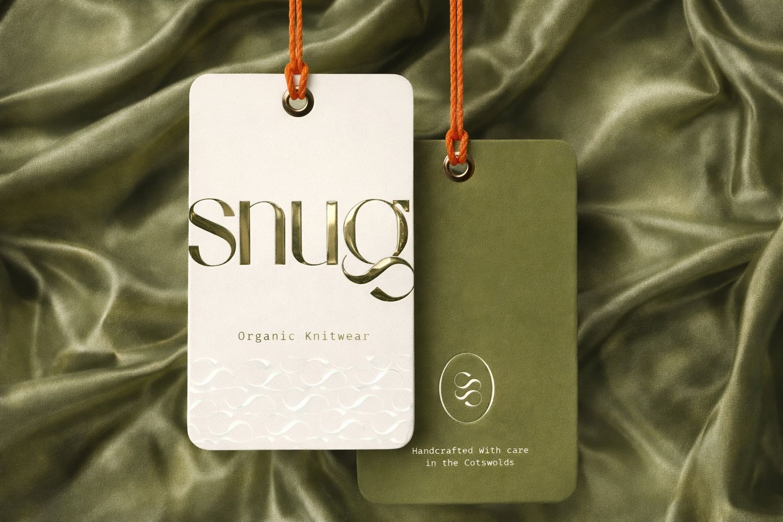 Почему акцент с фольгой на печатной продукции может дать больше, чем сложная графика